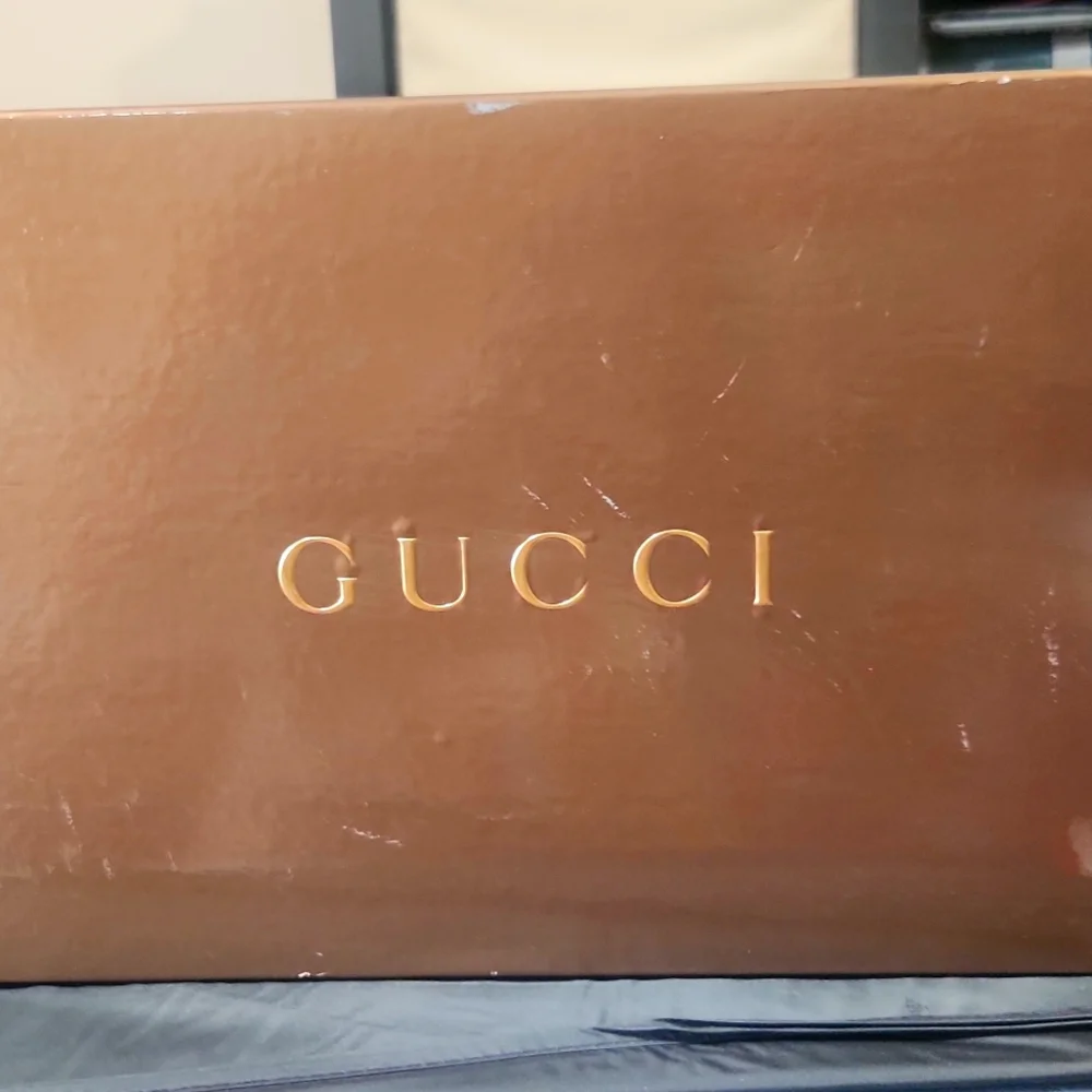 MEN'S GUCCI SNEAKER - Picture 10 of 10